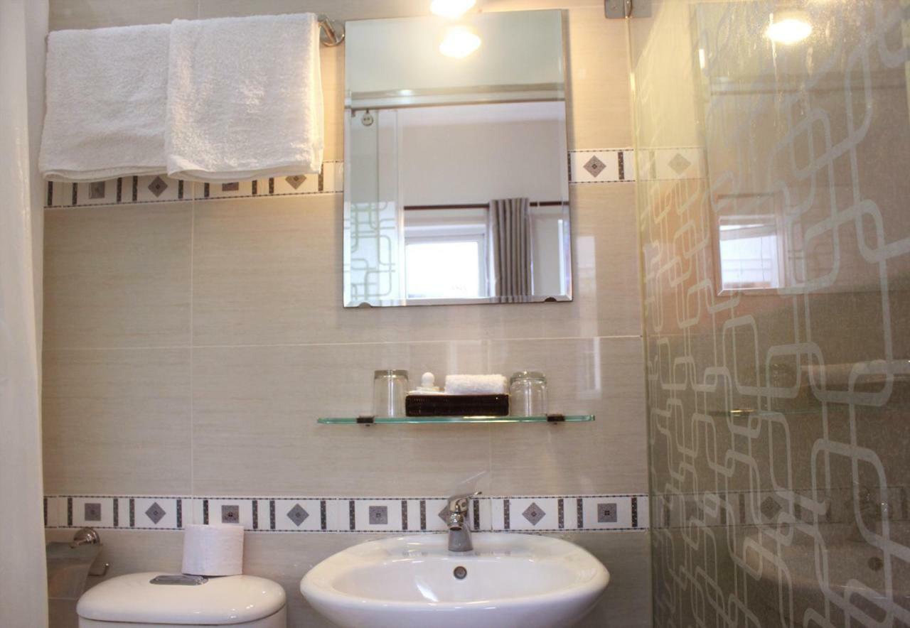 Giang Son 2 Hotel Bandar Ho Chi Minh Luaran gambar